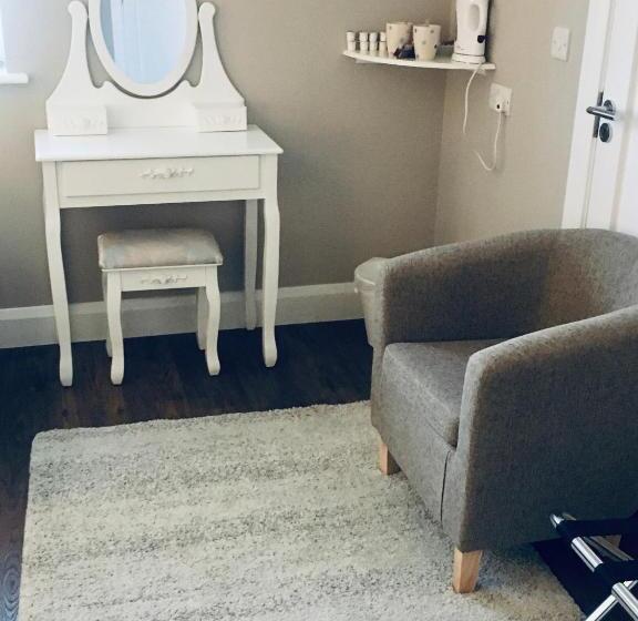 بنسيون Doolin Village Accomodation