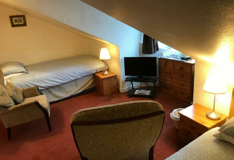 ペンション Glades House