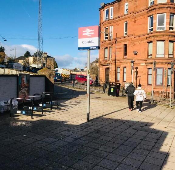 ペンション Glades House