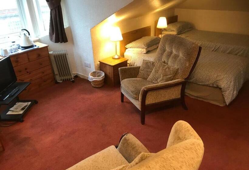 ペンション Glades House