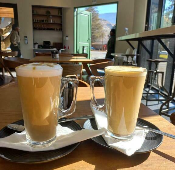 פנסיון Honeysuckle Clarens