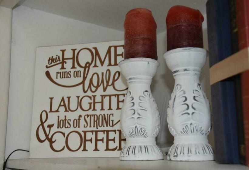 بنسيون Honeysuckle Clarens