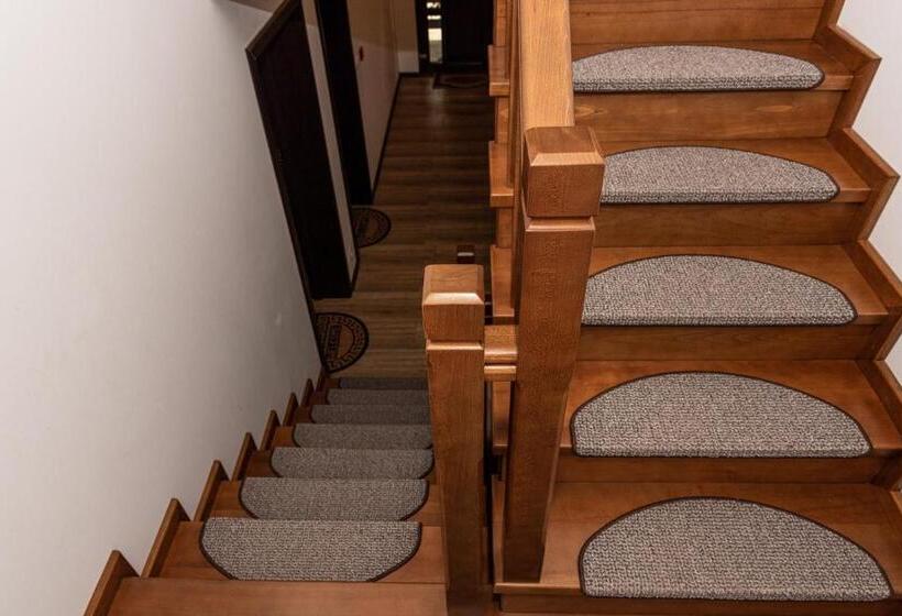 ペンション K Raman