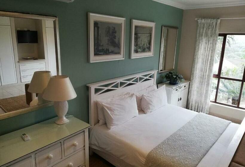 Пансион Mahogany Villa Guesthouse   Solar