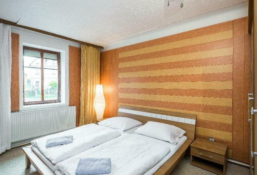 膳宿费 Penzion U Lípy