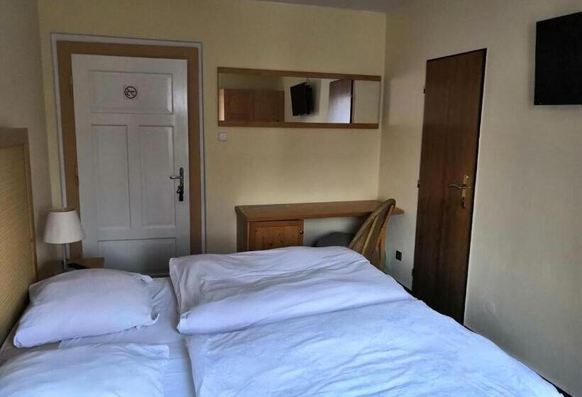 膳宿费 Penzion U Lípy