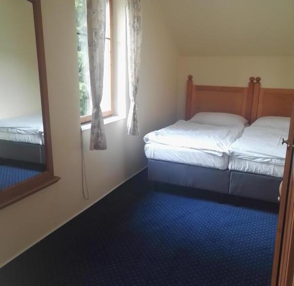 膳宿费 Penzion U Lípy