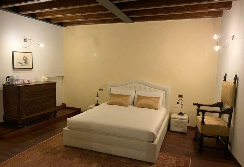 פנסיון Quinta Quadra