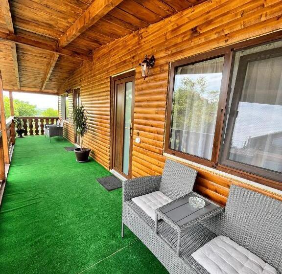 פנסיון Sunset Expanse