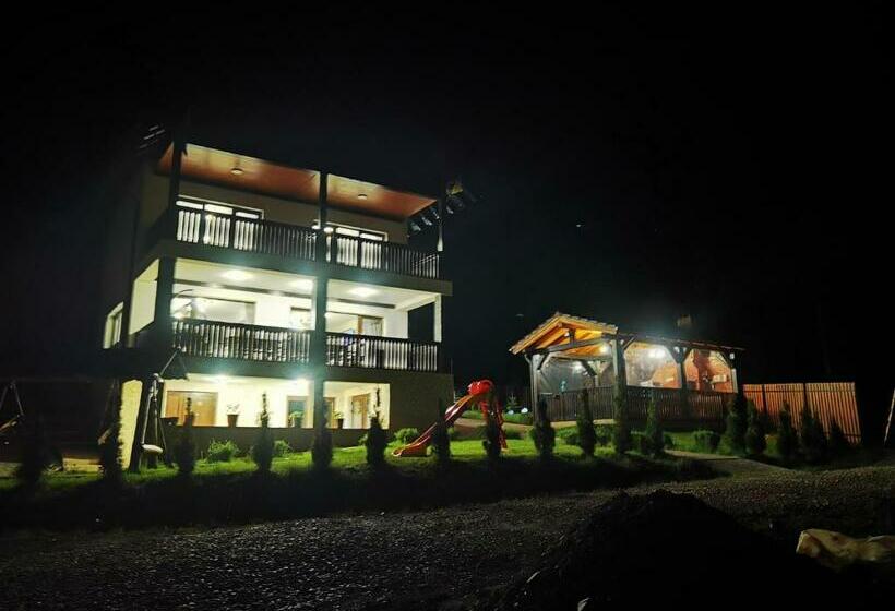 膳宿费 Aqualina Colibita   Pe Malul Lacului