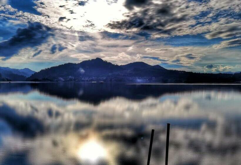 膳宿费 Aqualina Colibita   Pe Malul Lacului