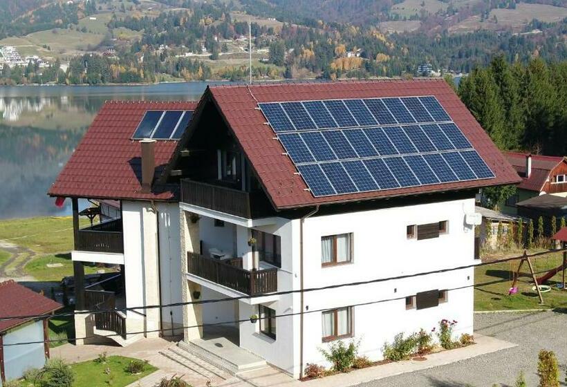 بنسيون Aqualina Colibita   Pe Malul Lacului