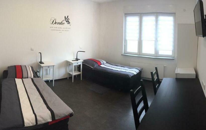 Пансион Zimmervermietung Dietzenbach