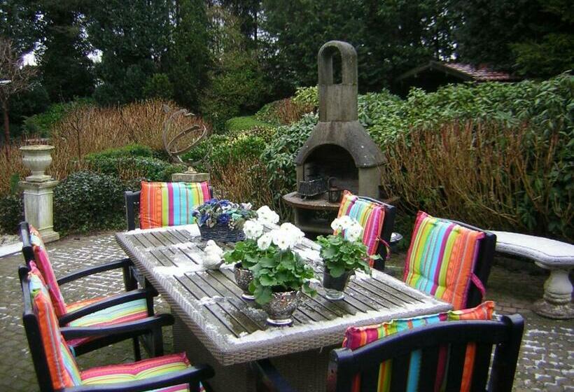 Prive Tuinhuis B&b Elly