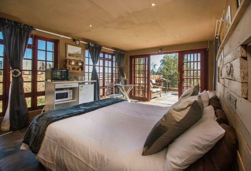 Sable Hiking & Accommodation