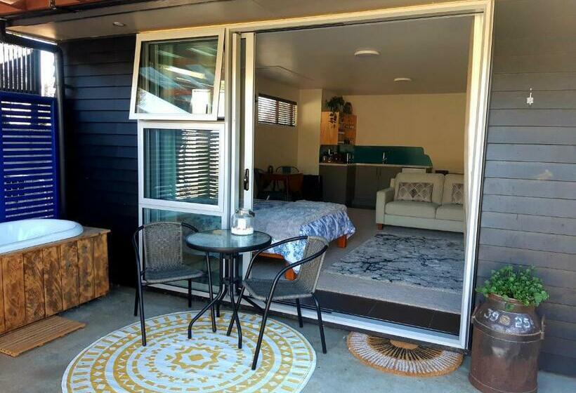 The End Lounge B&b
