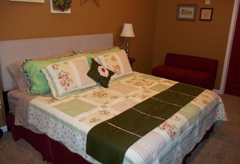 Tin Brook Bed & Breakfast