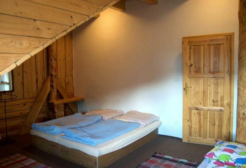 فندق صغير Chata Koliba