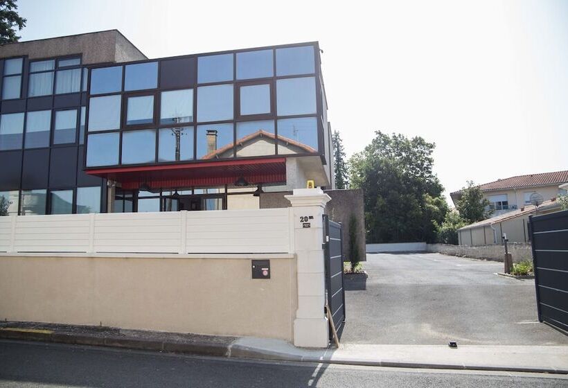 Appart Hôtel Chanzy / Angoulême