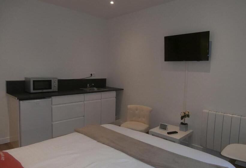 住宿加早餐  Au Claire De Lune