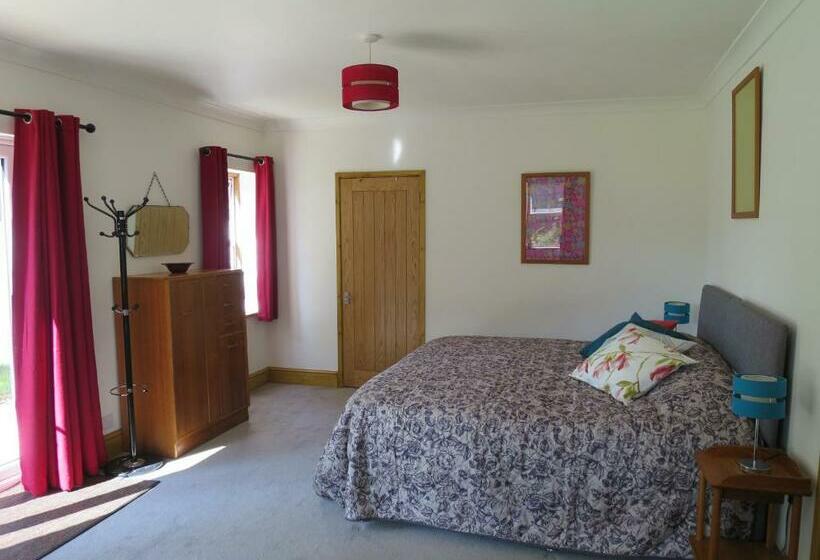 住宿加早餐  Hill View