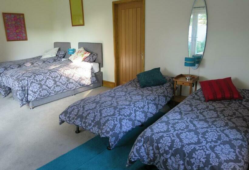 住宿加早餐  Hill View