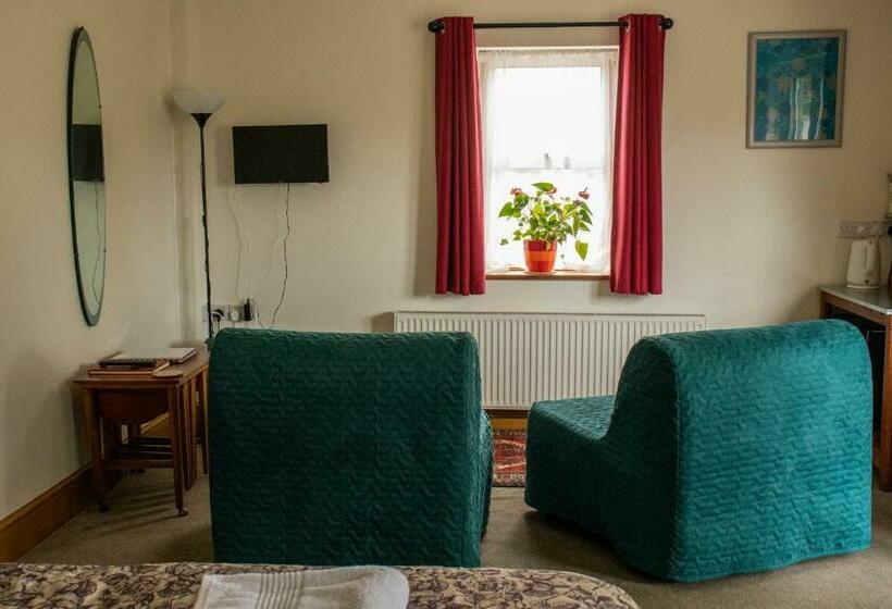 住宿加早餐  Hill View