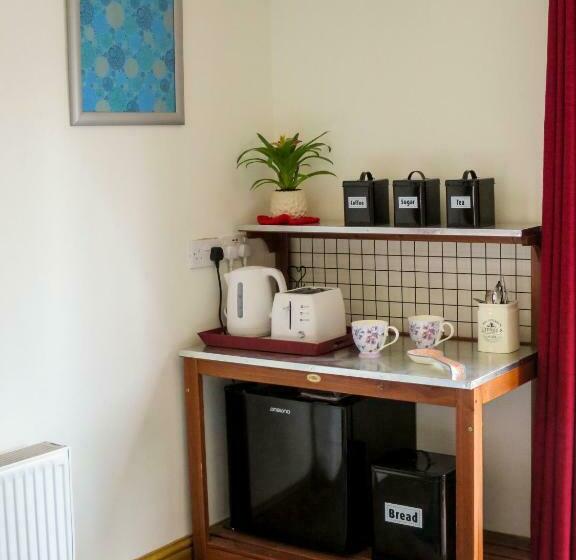 住宿加早餐  Hill View