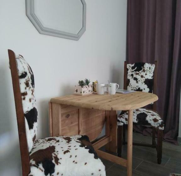 مبيت وإفطار La Bergerie Du Mesnil