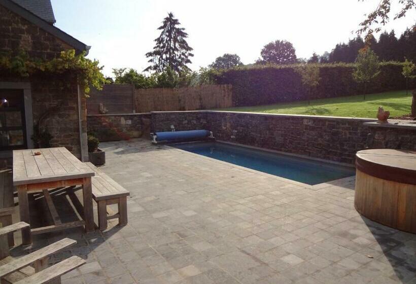 ベッドアンドブレックファースト Maison De Charme à Crupet Et Le Gîte La Suite