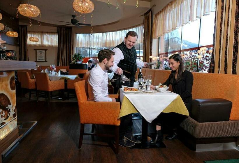 בית מלון כפרי Gasthaus Pension Zum Lustigen Steirer