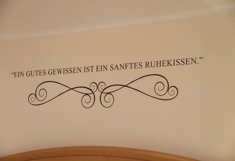 בית מלון כפרי Gasthaus Pension Zum Lustigen Steirer