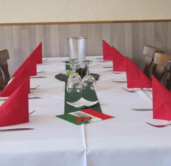 酒店 Unter Den Kastanien