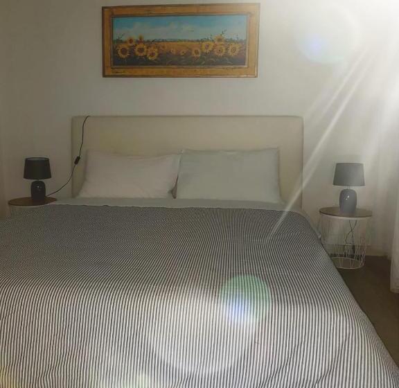 بنسيون Angolo Di Isa