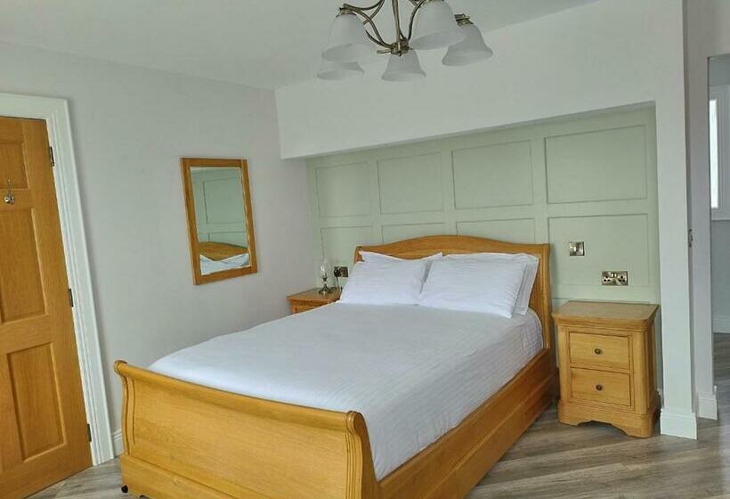 بنسيون Biddy Ban’s