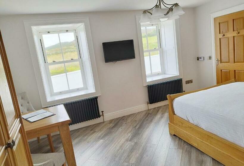 بنسيون Biddy Ban’s