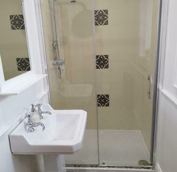 بنسيون Biddy Ban’s