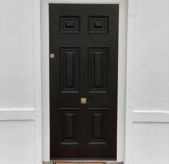 بنسيون Biddy Ban’s