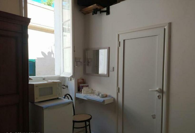 پانسیون Corto Maltese B&b