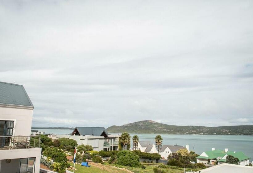 ペンション Emerald View, Langebaan