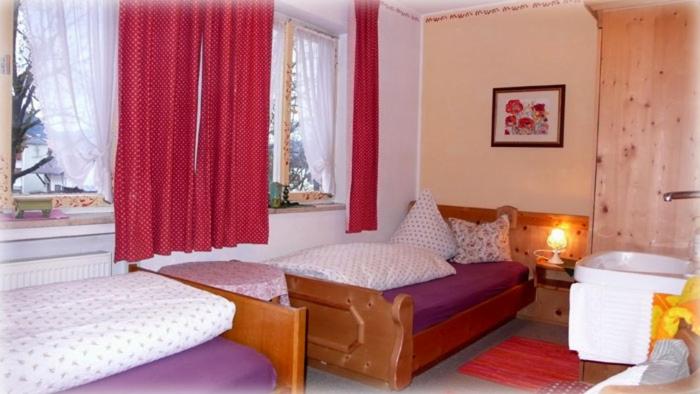 Пансион Ferienwohnungen Berghof