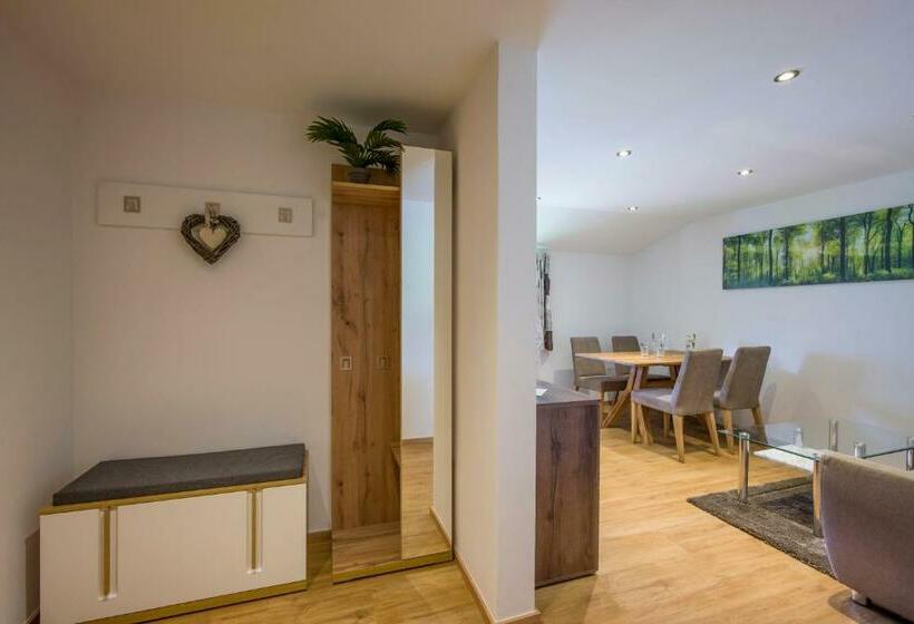 פנסיון Haus Panorama