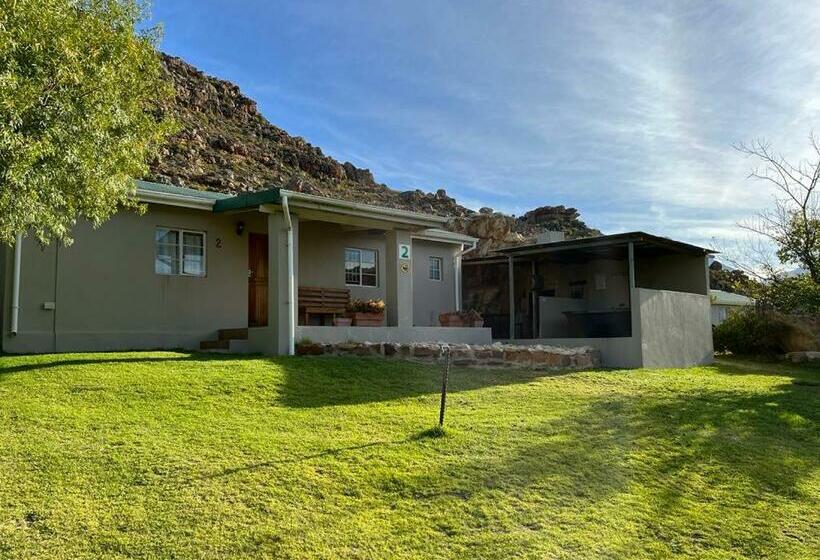 بنسيون Kunje Guesthouse