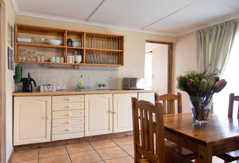 بنسيون Kunje Guesthouse