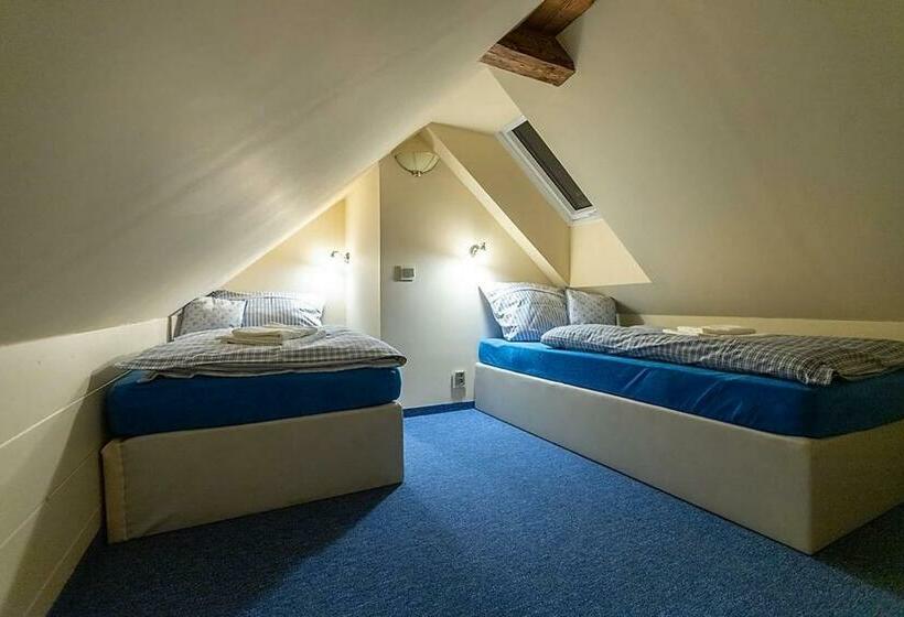 פנסיון Stará škola