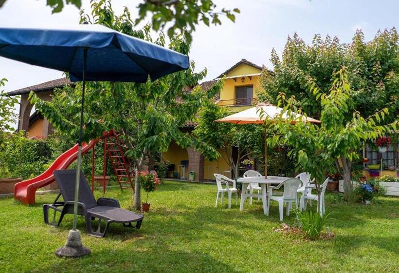 بنسيون Villa Aurora