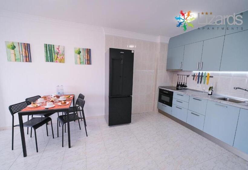 7lizards Ocean View Apartments