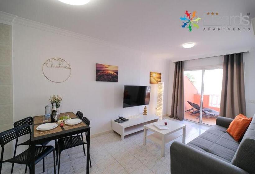 7lizards Ocean View Apartments