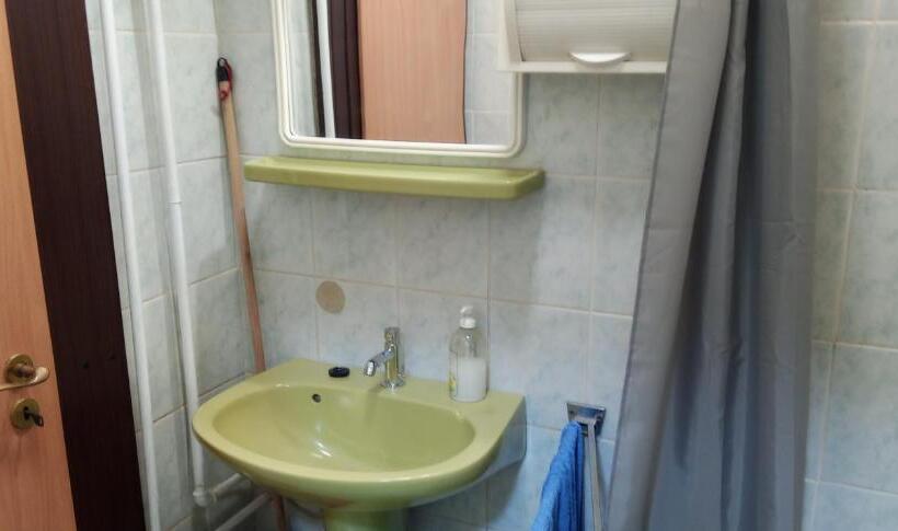 فندق صغير Cívis Debrecen