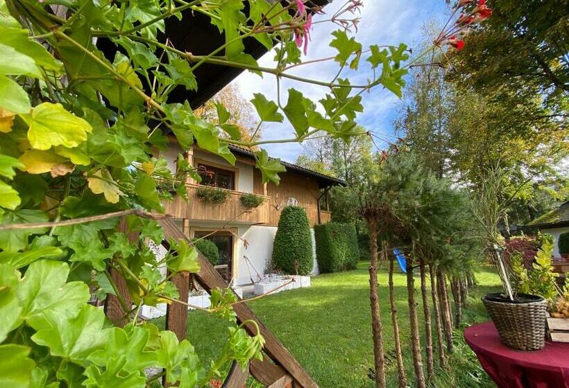 호스텔 Landgasthof Zum Papyrer